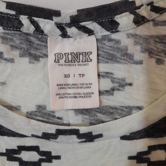 ● Victoria's Secret | VS PINK Aztec Tribal Print Teal Tank Top - Picture 9 of 10